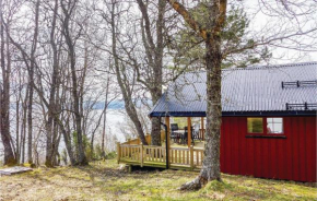 Отель Holiday home Vannvikan Bjørgen Gård  Ванвикан